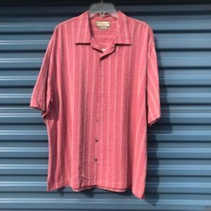 Casual Button Down Shirt . Size: Extra Large {46-48} . Pusser's . West Indies